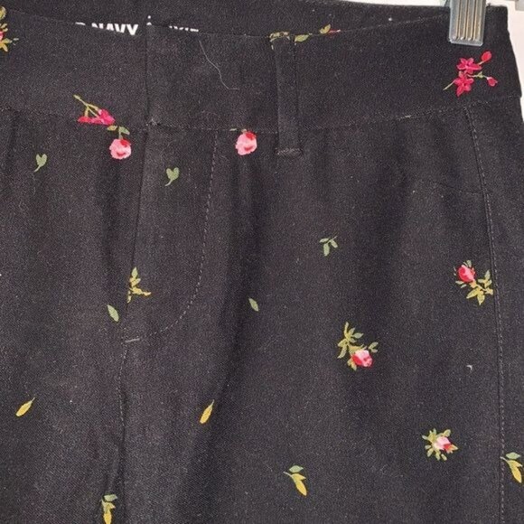 Old Navy Pixie Mid-Rise Floral Pants Size 0 Black - Picture 3 of 12